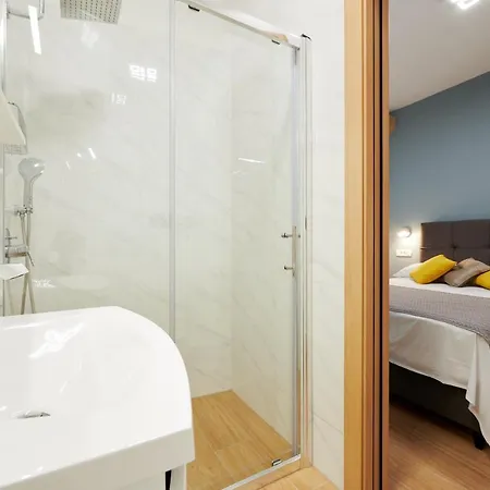 Tomy - Katy 住宿加早餐酒店